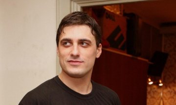 Владимир Карамазов с приз за млад талант