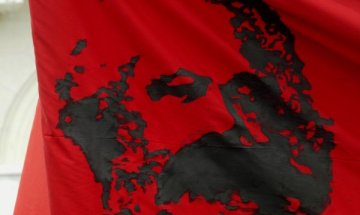 Ликът на Маркс върху банкови карти в Източна Германия