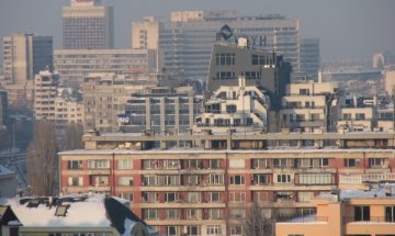 Под наем или в собствено жилище с кредит? 