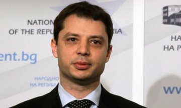 Делян Добрев: За референдума са питали хората искат ли евтин ток