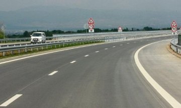 Пътищата в страната са сухи