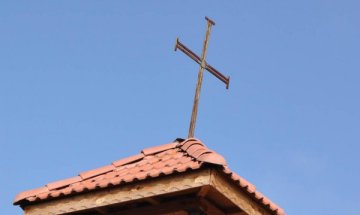 Църквата почита Св. Архангел Михаил