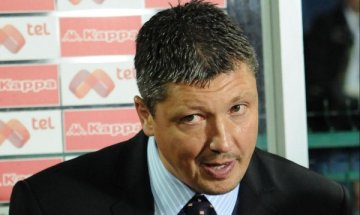 Любо Пенев дава шанс на резервите
