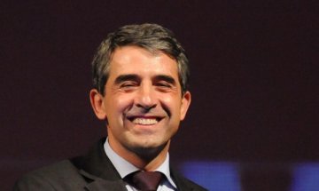 Плевнелиев харесван повече от Борисов от медиите 