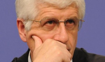 Кацат ли “ГЕРБ-ерски герои“ в “Козлодуй“, интересува се Овчаров