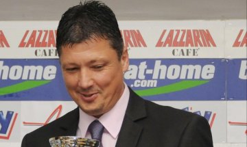 Пенев може да напусне "лъвовете", ако не класира отбора на бараж