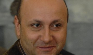 Отстраниха временно Флоров от длъжност