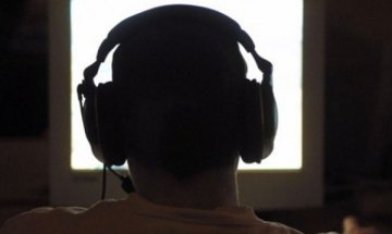 Скандалът с подслушването обърка сметките на социолозите