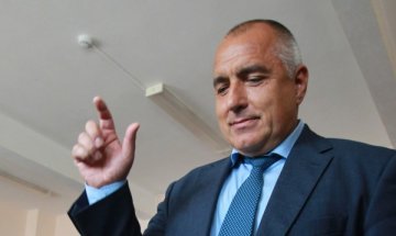 Борисов се оплете в собствения си сценарий
