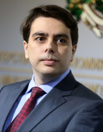 Василев: АЕЦ "Белене" няма нищо общо със здравия разум