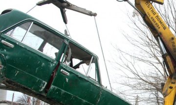 4542 изоставени бракми в София. Отиват за бетон!