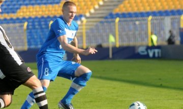 Левски се раздели с издънките си