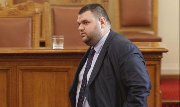 Нямаше дебат за избора на Пеевски