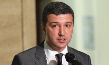 Стойнев: Икономика няма, затова страда и енергетиката