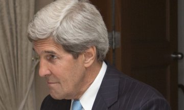 Джон Кери удължи с ден визитата си в Близкия изток