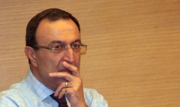 ГЕРБ и реформаторите грабват властта, видя Петър Стоянов