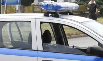 Мъж запали навеса на съседа си, заради свада