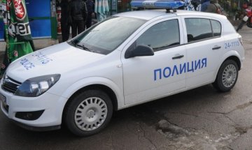 Двама отмъкнали близо 10 000 лева за "лечение"
