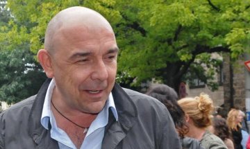 Как работи властта, се вижда и от избирането на директор на театър