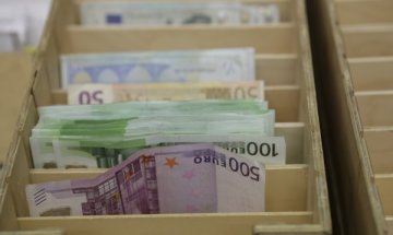 Германия и Франция подкрепиха Камерън за ограниченията за мигранти 