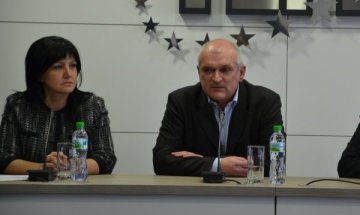 ДПС води свои хора до порциите във властта, скочи ГЕРБ 