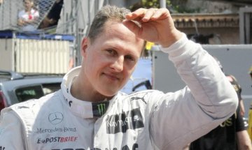 Започнаха събуждането на Шумахер