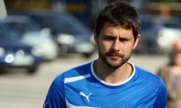 Левски разкарва Генков през лятото
