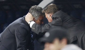 Ван Гаал се похвалил първо на Моуриньо