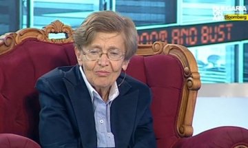 Служебният кабинет не трябва и не е нужно да взема заеми!
