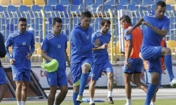 Ахил и малиец ще воюват за договор с Левски