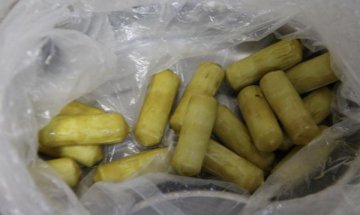 Хванаха двама, погълнали хероин - цяло кило капсули 