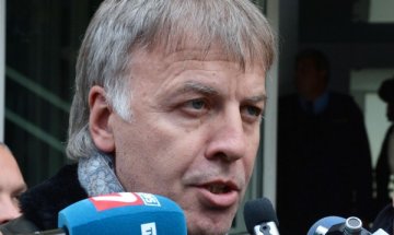 Футболът ни е в колапс, нямаме материал, обяви Наско Сираков