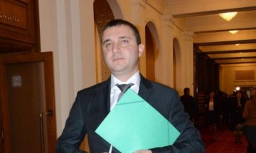 Дебатът за пенсионната реформа се насочва към професионалните фондове