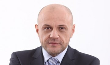 Въоръжение не може да се купува с европари 