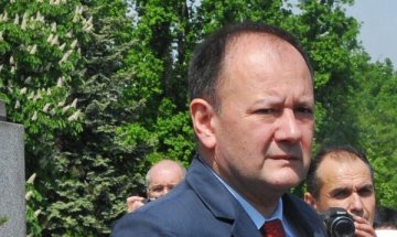 Миков: Денят на нищетата е рожба на дясната политика