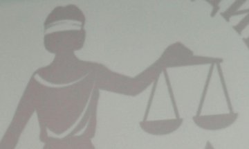 Полицай, убил младеж, изчезна, за да не лежи 7 г. в затвора