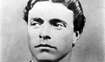Показват одежди на йеродякон Игнатий