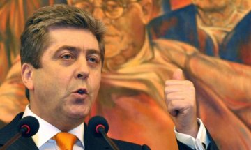 Първанов vs. Плевнелиев за още правомощия