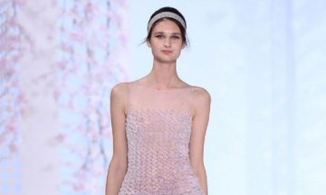 Нежността на цветята във висшата мода