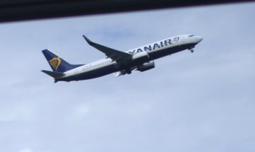 Гей стюарди отказват да летят до Иран