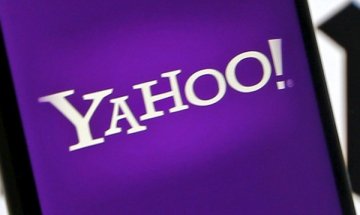 Трима в битка за "интернет динозавъра" Yahoo