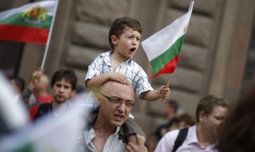 Новият антикорупционен закон не гарантира справяне с корупцията