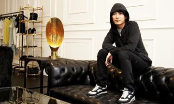 Къде живее Алекзандър Уанг?