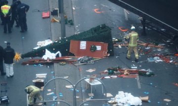 12-те мъртъвци на Меркел: Трудни времена за германската Мути