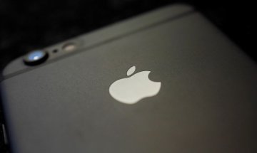 Секват продажбите на черно на iPhone в Китай