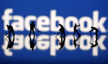 Учен, стоящ зад пробива на данните на FB: Изкупителна жертва съм