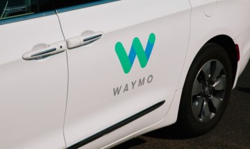 Google навлиза със самоуправляващи коли в Китай