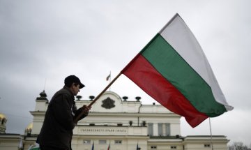 Експерт: Критиките на ЕП към Унгария са и към България
