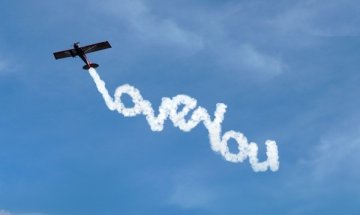 Кои зодии го казват най-трудно... Обичам те!