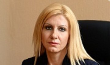 Съдийка от Перник сяда в стола на  Цецка Цачева